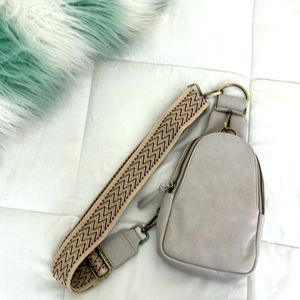 Anthropologie Urban Originals Liberty gray sling bag like new